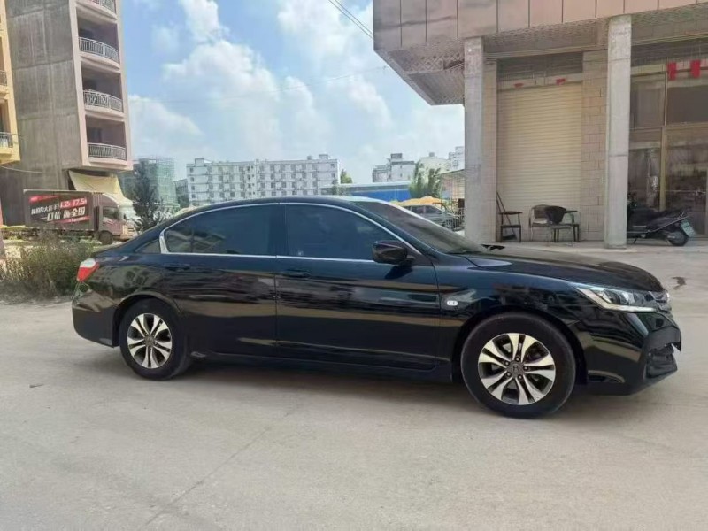 梧州15年本田雅阁2