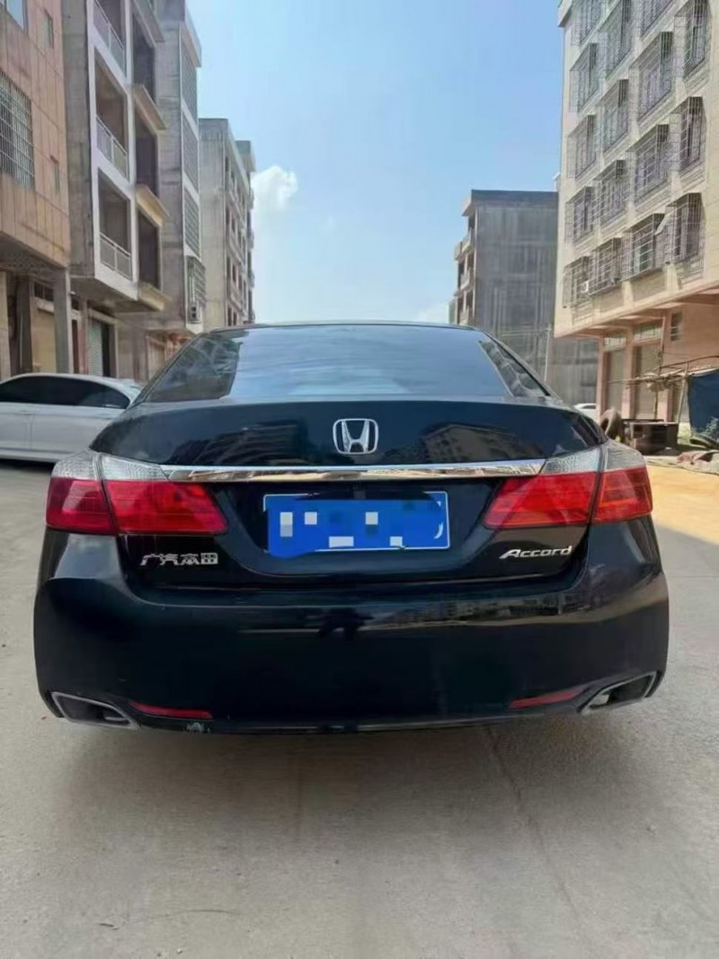 梧州15年本田雅阁9