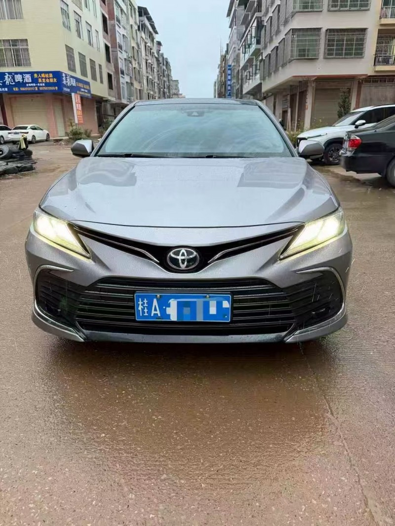 桂林22年丰田凯美瑞1