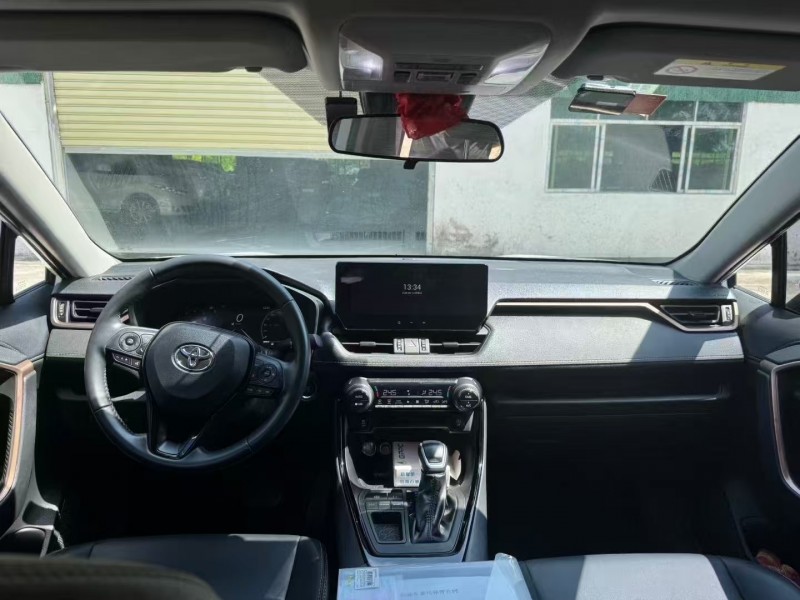 株洲24年丰田威兰达5