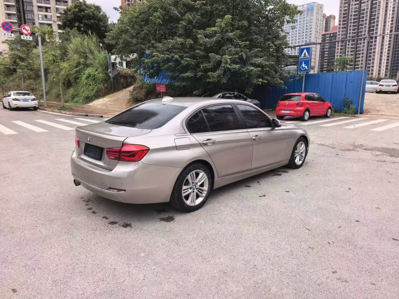 南宁17年宝马3系5