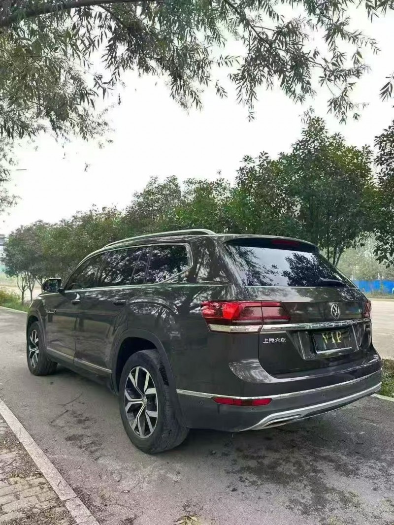 淄博17年大众途昂7