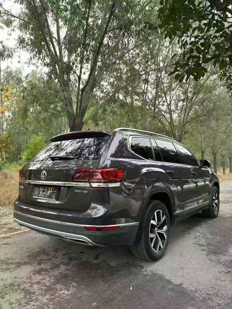 淄博17年大众途昂9