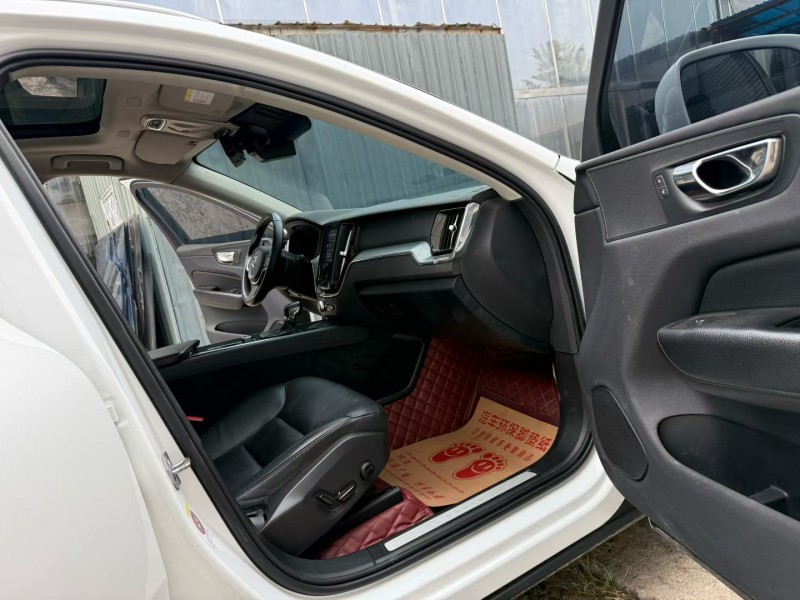 徐州20年沃尔沃XC606