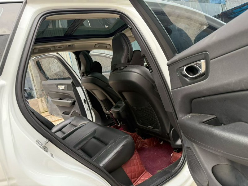 徐州20年沃尔沃XC607