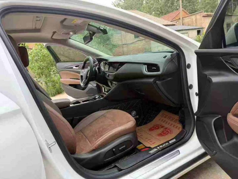 徐州22年别克君威6