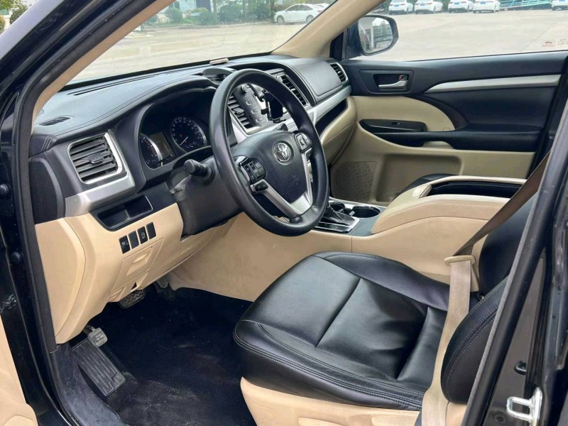 徐州19年丰田汉兰达4