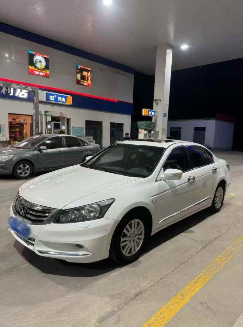 烟台14年本田雅阁2