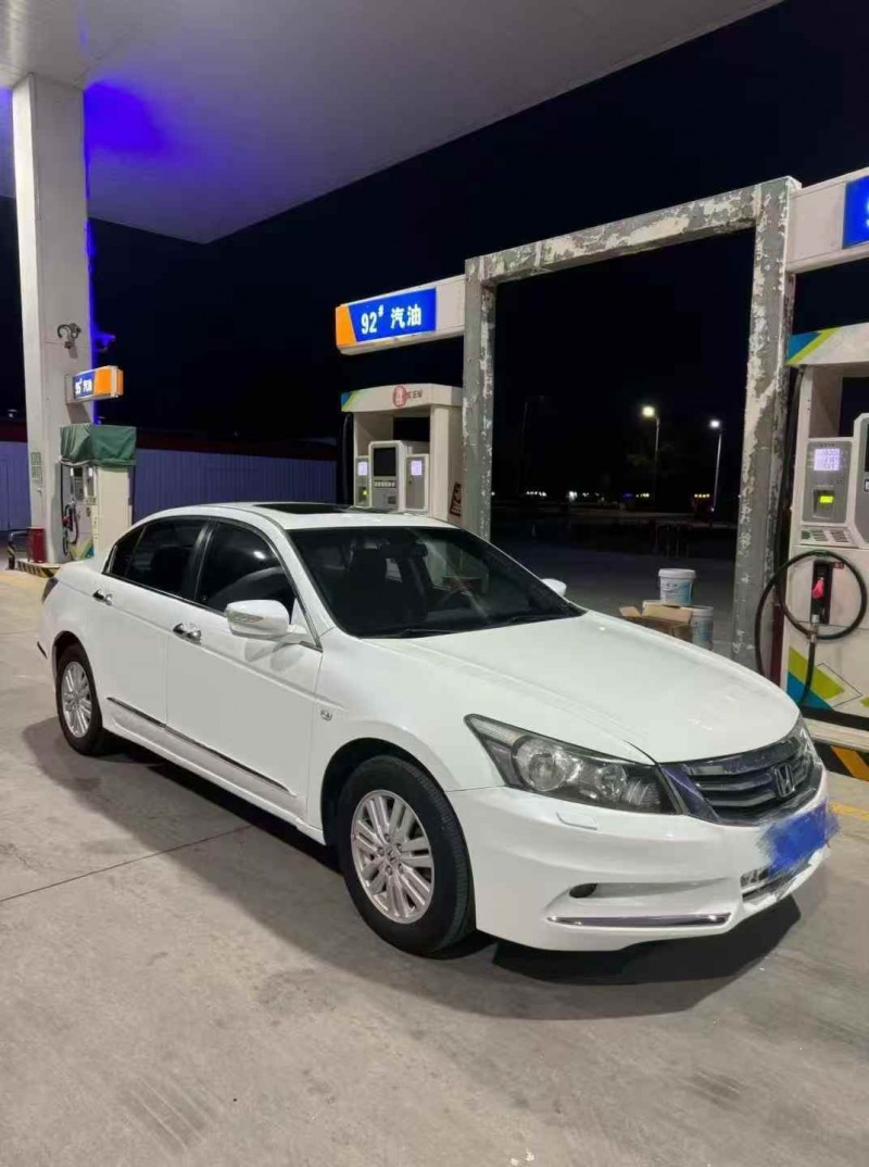 烟台14年本田雅阁3