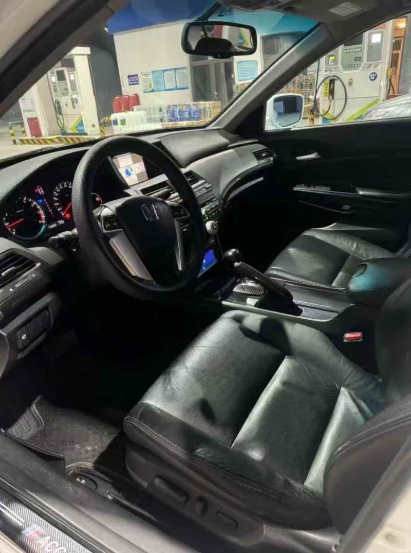 烟台14年本田雅阁4