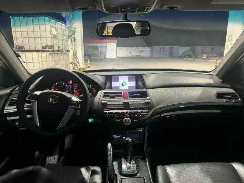 烟台14年本田雅阁6