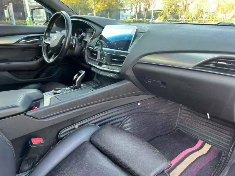 东营20年凯迪拉克CT53