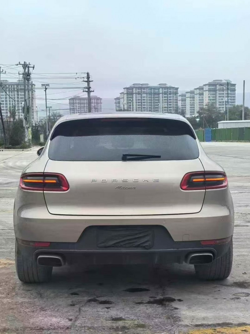 烟台16年保时捷Macan9