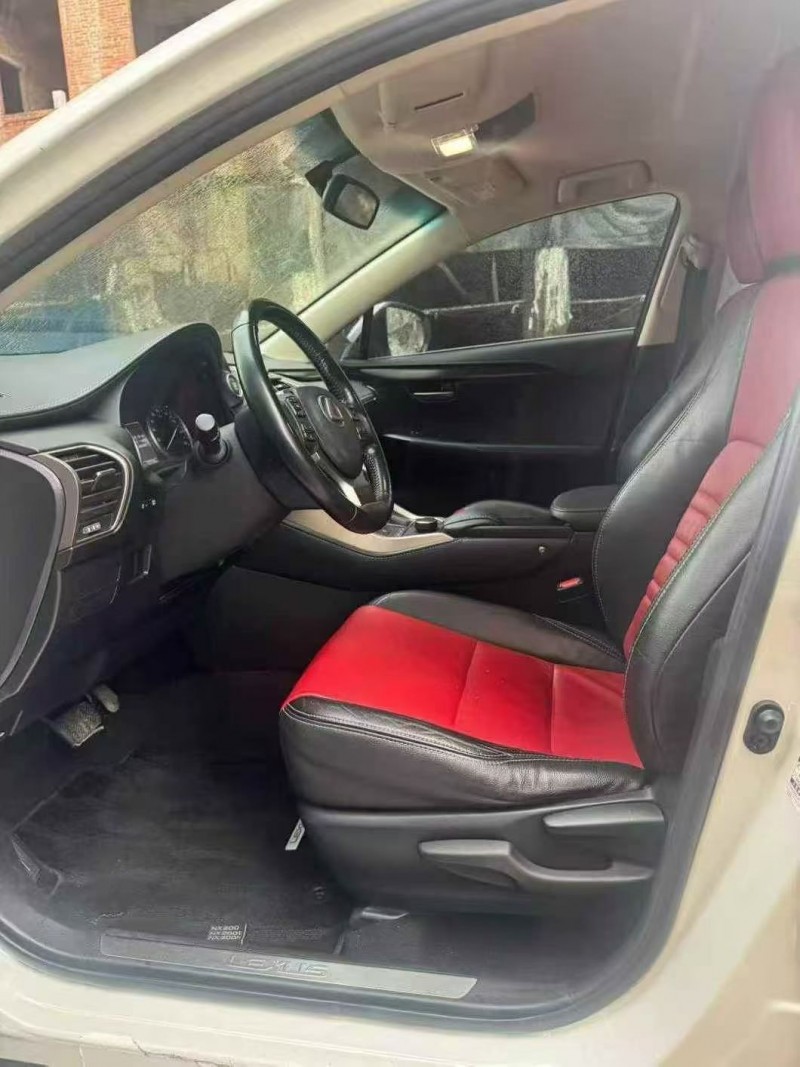 钦州17年雷克萨斯NX5