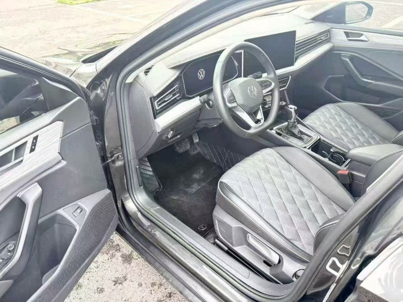 鄂州22年大众速腾5