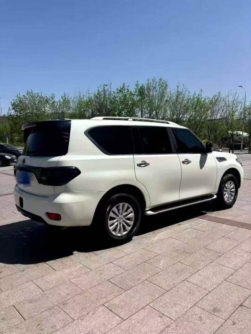 邯郸18年日产途乐7