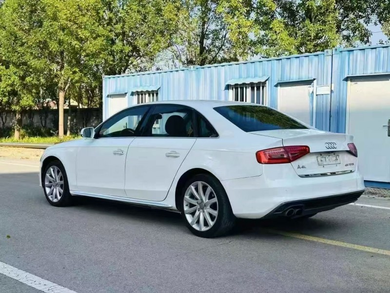 淄博17年奥迪A4L8