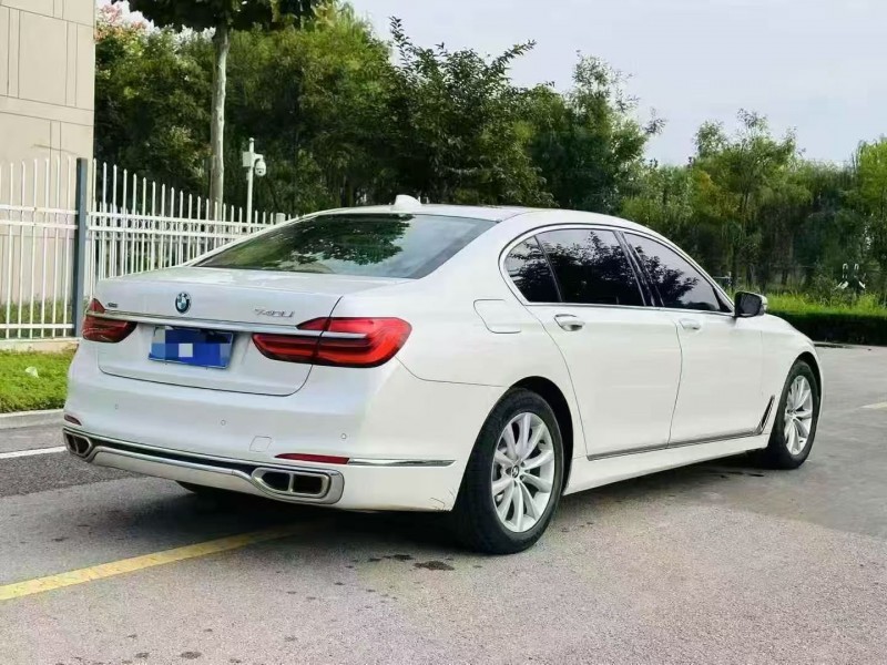 淄博17年宝马7系8