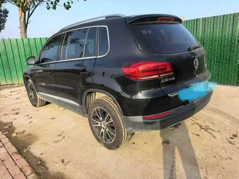 天津16年大众途观7