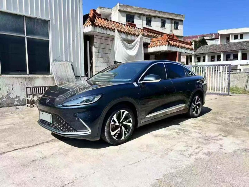 嘉兴23年极狐汽车阿尔法3