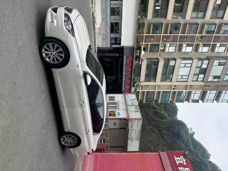 宜昌18年东风标致2