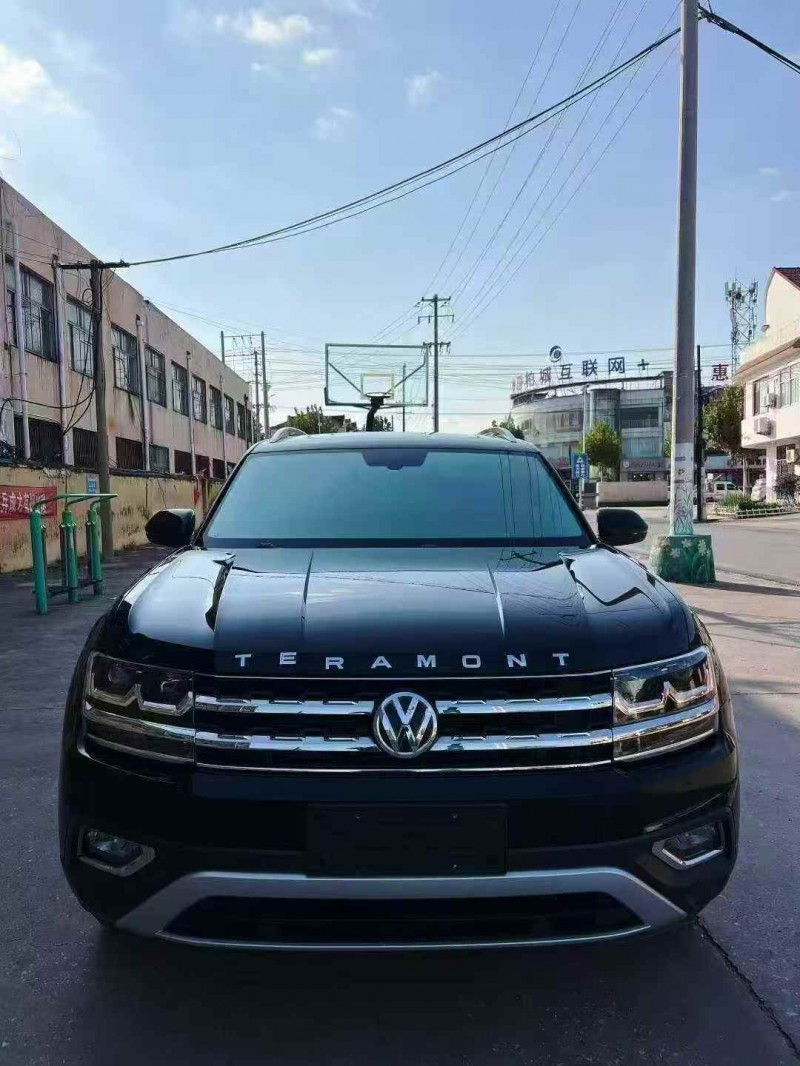 青岛20年大众途昂1