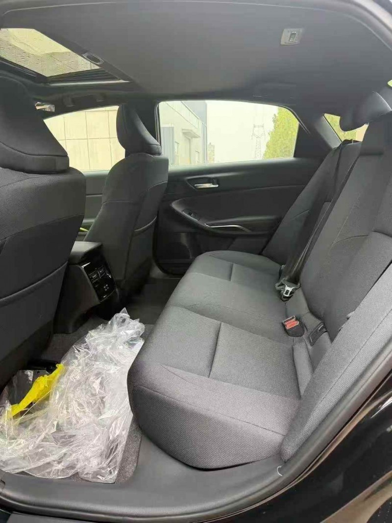 东营25年丰田亚洲龙5