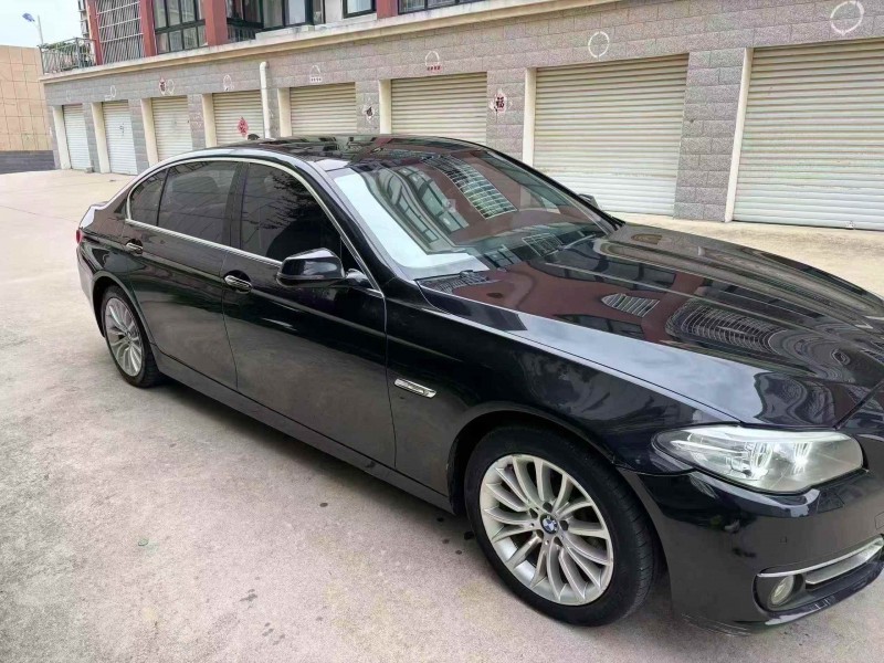 济南16年宝马5系3