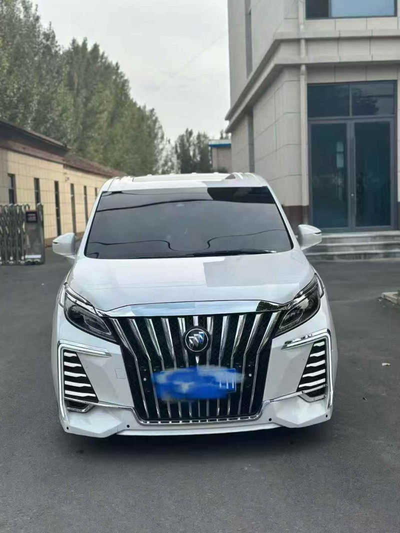 东营17年别克GL81