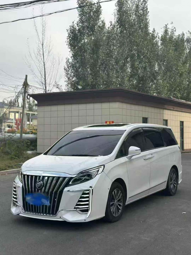 东营17年别克GL83