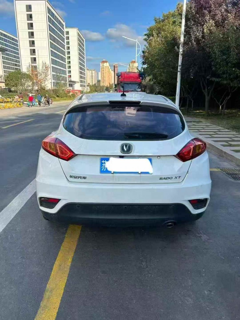 枣庄16年长安汽车逸动2