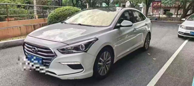 开封18年现代名图3