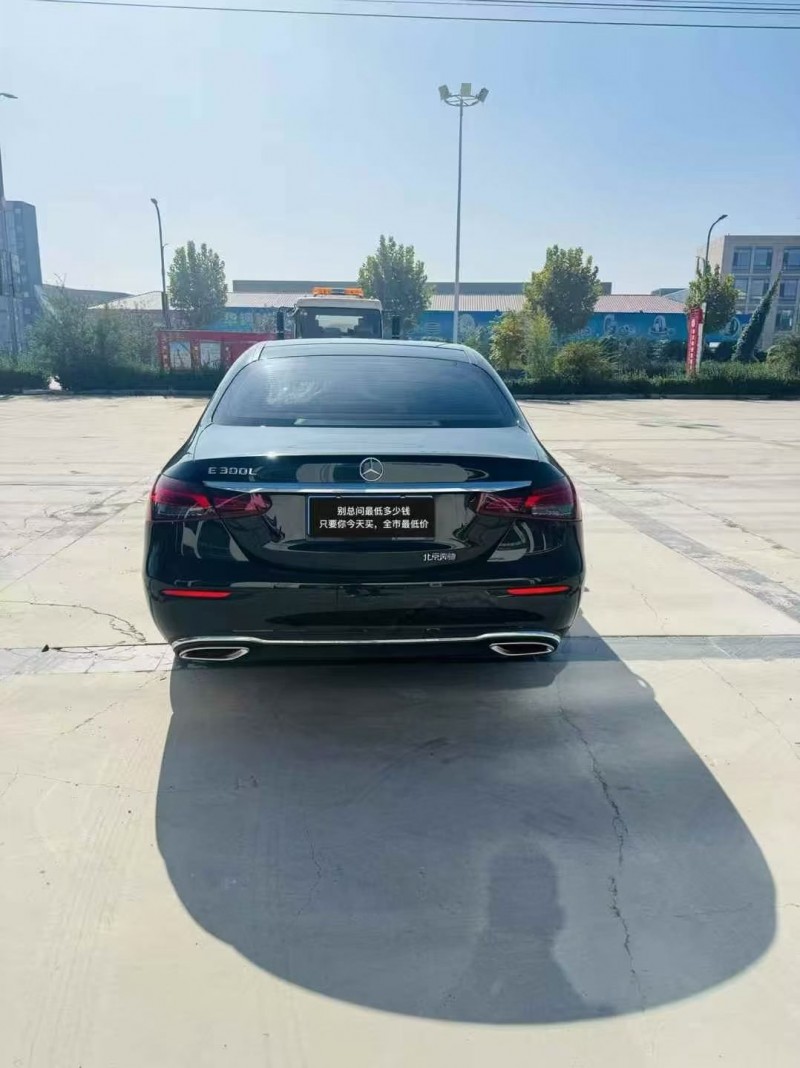 东营23年奔驰E8