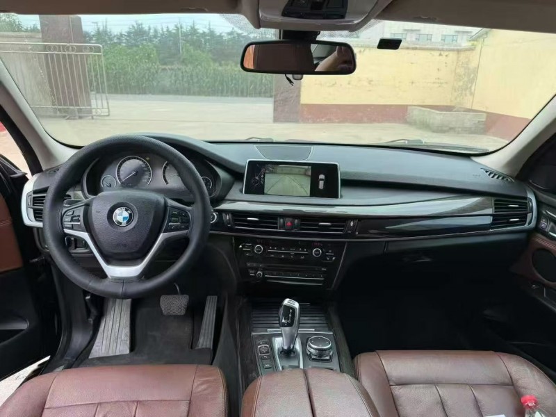 济南15年宝马X56