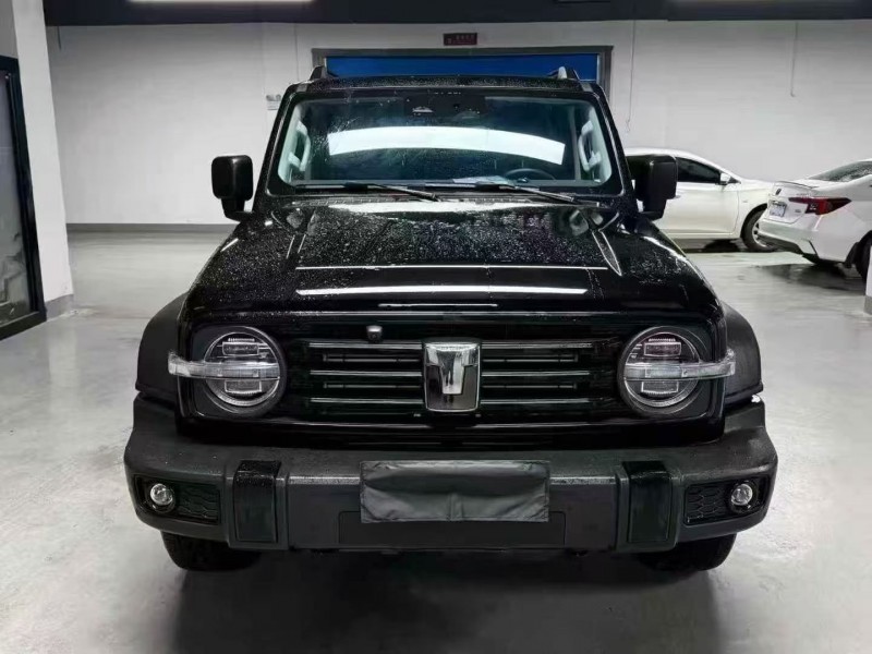 成都23年长城汽车坦克1