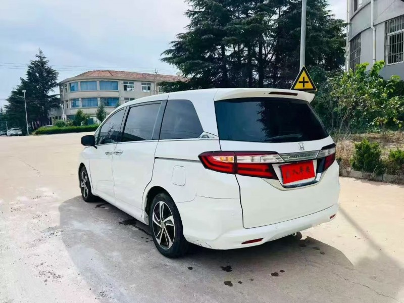 青岛15年本田奥德赛8