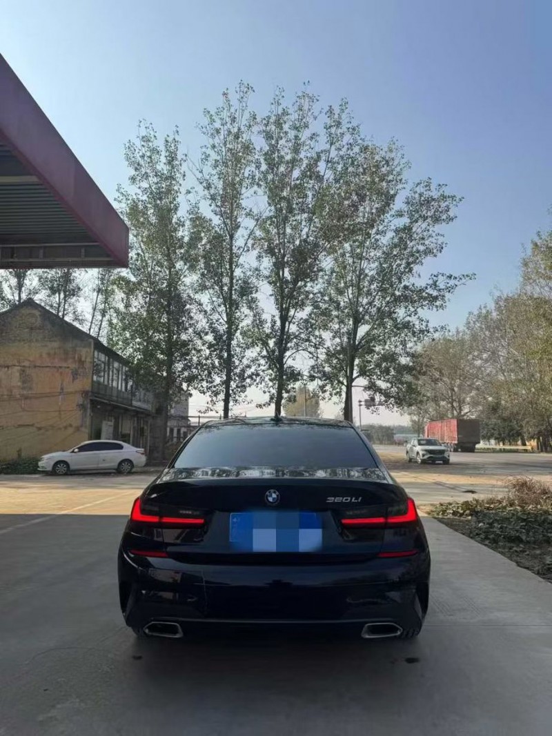 菏泽22年宝马3系9