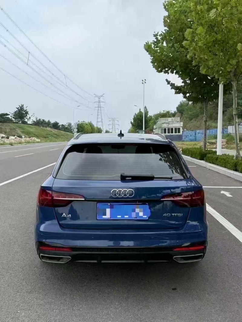 济宁23年奥迪A4L9