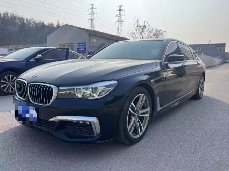 枣庄18年宝马7系3