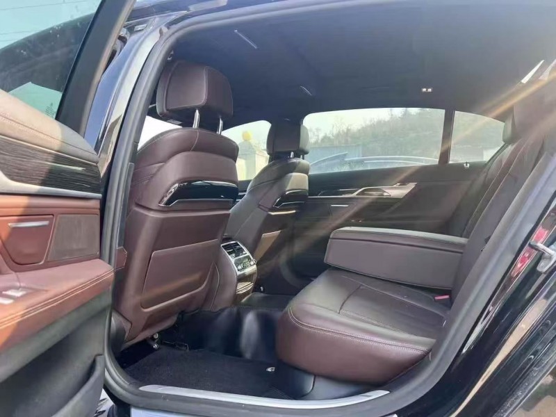 枣庄18年宝马7系4