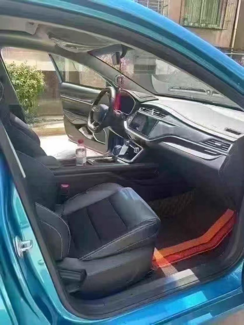 襄阳21年吉利缤瑞5