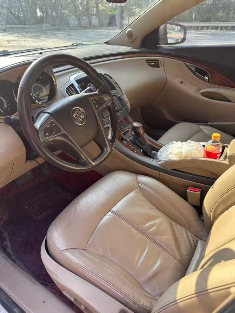 菏泽13年别克君越3