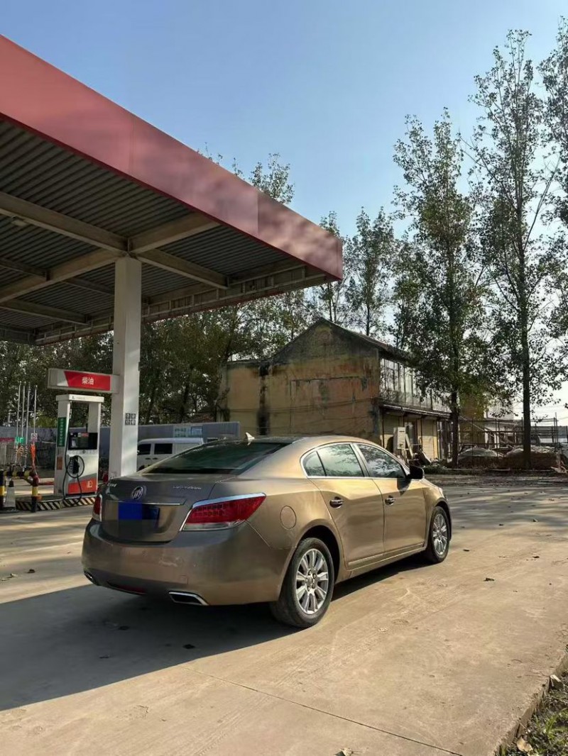 菏泽13年别克君越8