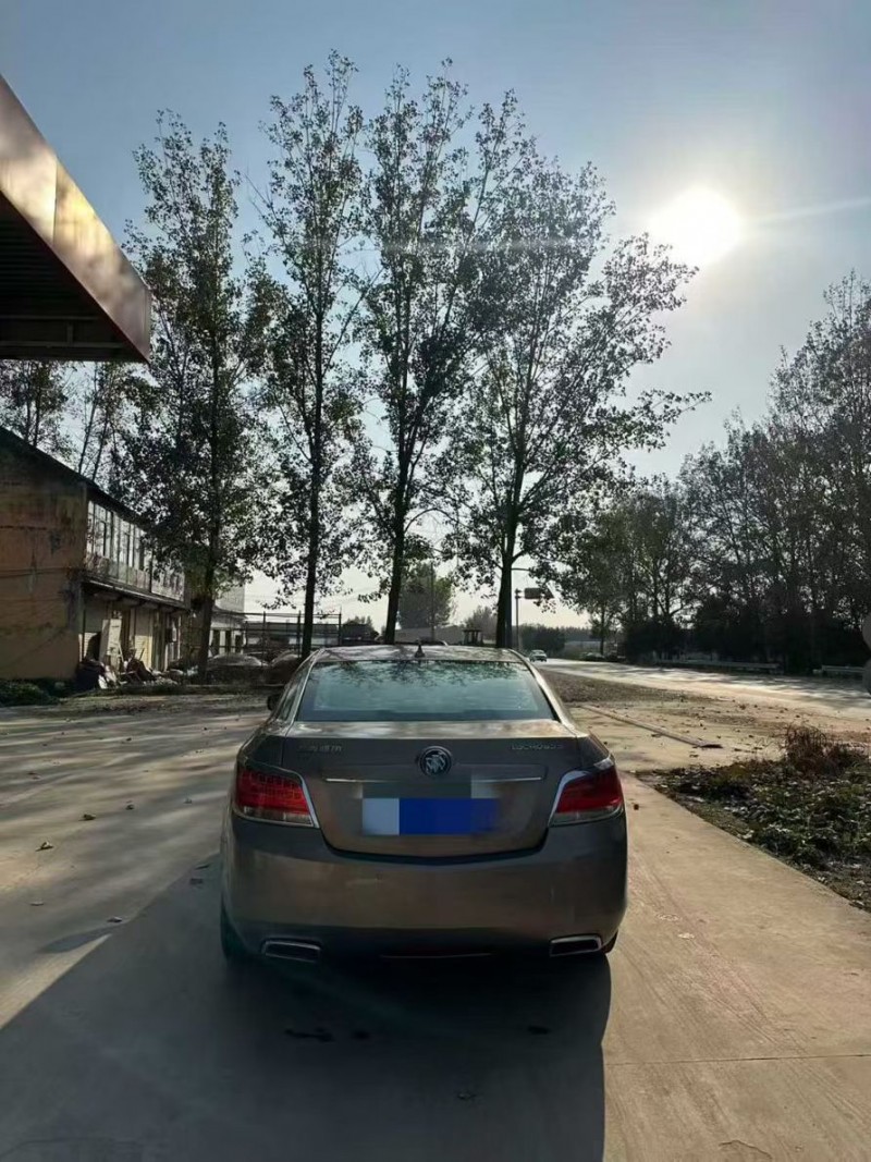 菏泽13年别克君越9