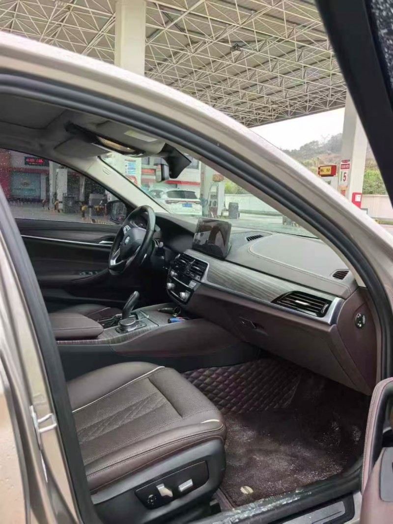 娄底22年宝马5系2