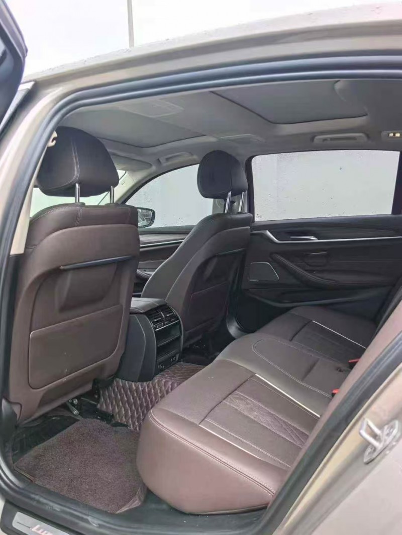 娄底22年宝马5系4