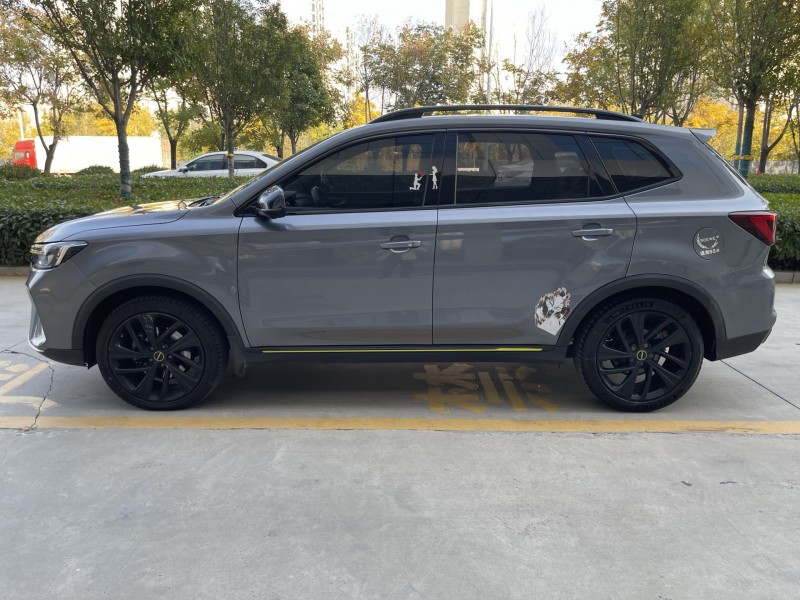 济宁20年荣威RX58