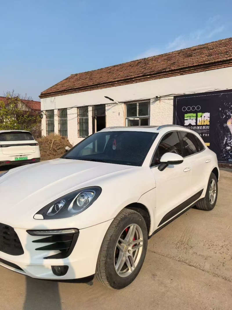 菏泽17年保时捷Macan2
