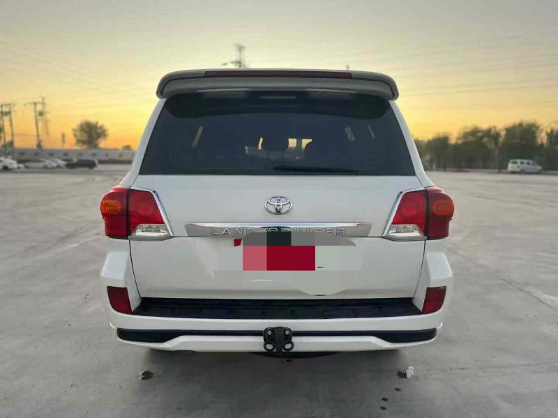 天津15年丰田兰德酷路泽5