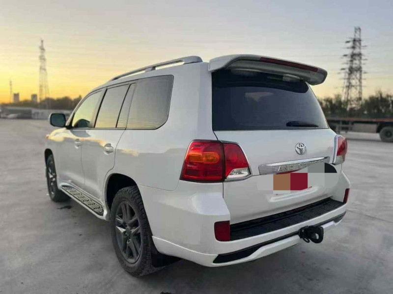 天津15年丰田兰德酷路泽6